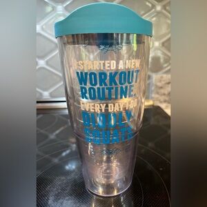 Tervis Tumbler with Lid, 24 oz, Insulated, “Diddly Squats”, GUC